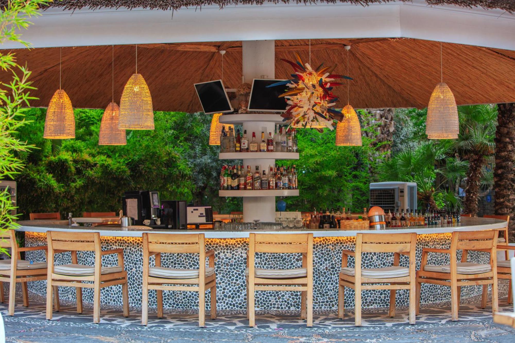 Flamingo Hotel & Spa - Pet Friendly 올루데니스 외부 사진