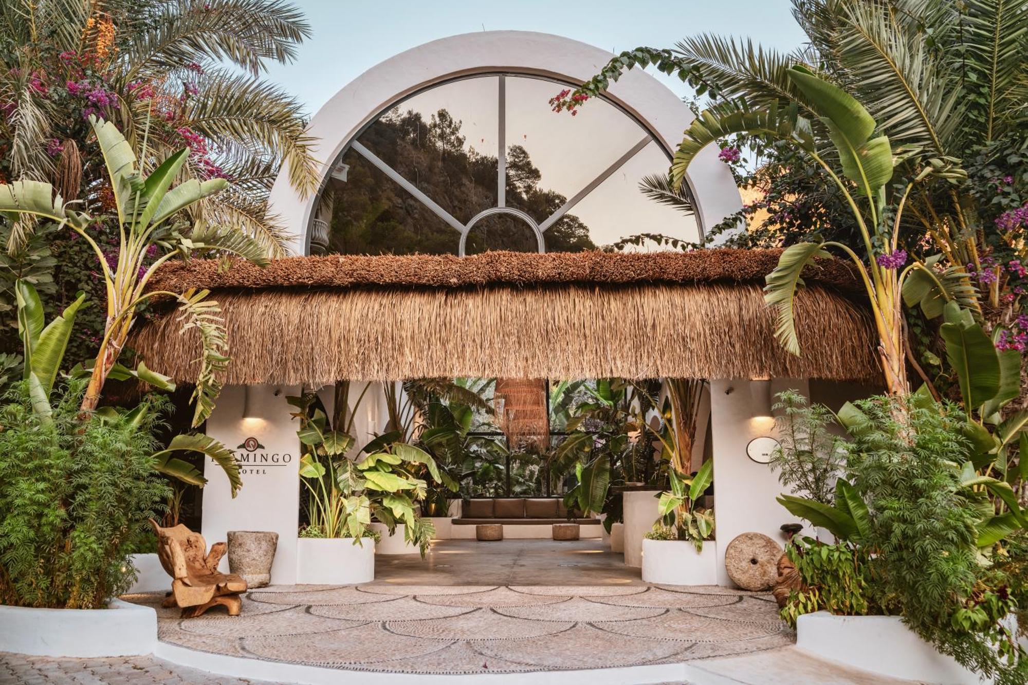 Flamingo Hotel & Spa - Pet Friendly 올루데니스 외부 사진